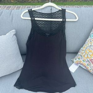 Women’s black tank top size M